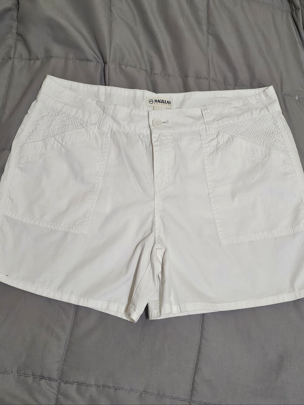 Magellan Outdoors Women's White Stretch Utility Shorts
